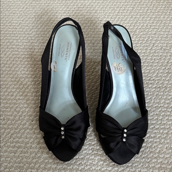 Elegant Black Satin Slingback Peep Toe Heels - Picture 1 of 4